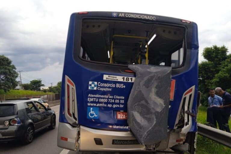 Acidente Entre ônibus Deixa Seis Feridos Na Rodovia Santos Dumont Em