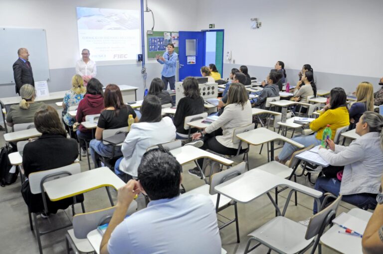 Fiec Abre Inscrições Para Cursos Extracurriculares Em 17 De Janeiro