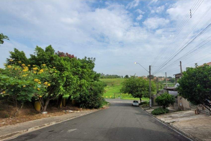 A chegada de uma frente fria na região e o clima mais ameno nessa sexta-feira