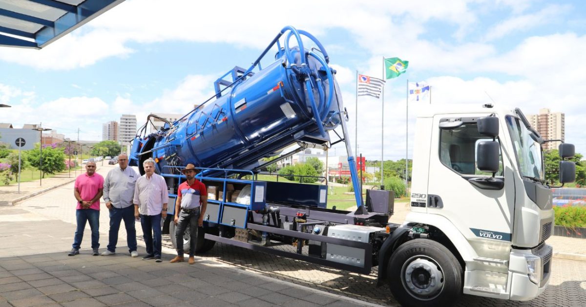 Novo caminhão hidrojato para a cidade - Um grande avanço para a administração municipal