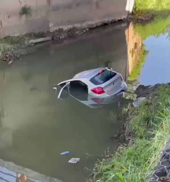 Acidente em Parque Ecológico de Indaiatuba - Carro Despenca de Ponte