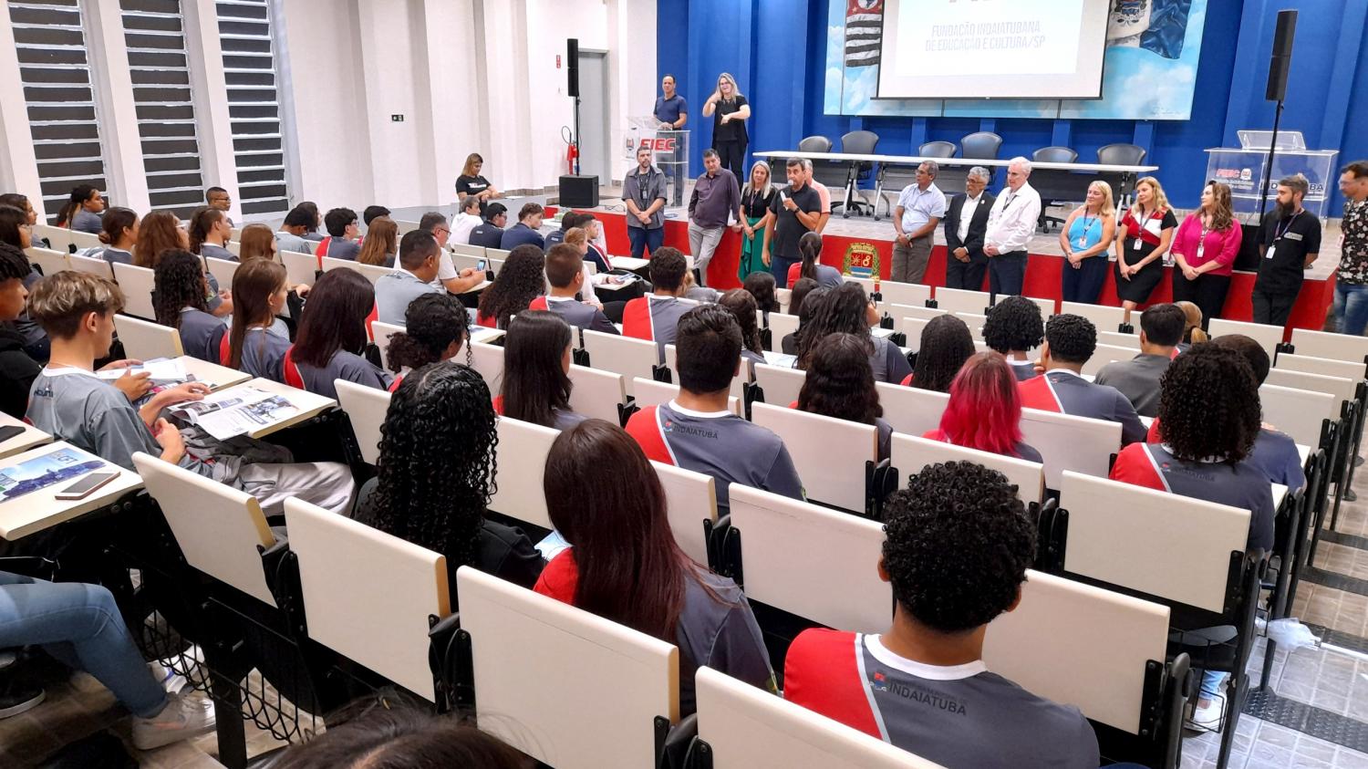 Introdução à FIEC - Incentivando 335 Estudantes ao Sucesso nos Cursos Técnicos e de Tecnologia