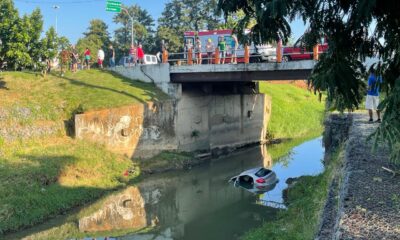 Moradores de Indaiatuba salvam mãe e filhos após queda de carro de uma ponte