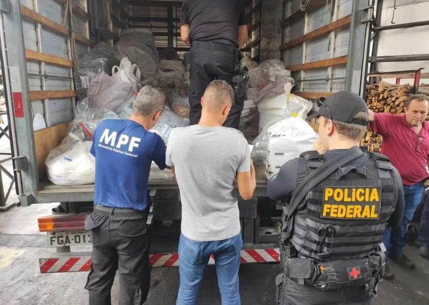Operação Viracopos - A incineração de 722 kg de substâncias ilícitas pela Polícia Federal