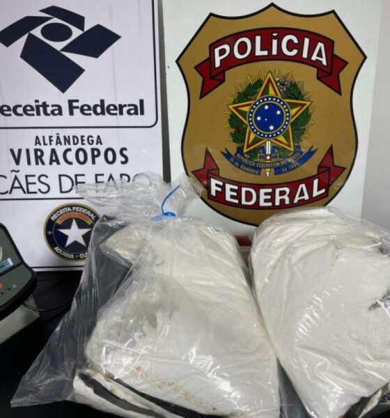 PF prende dupla tentando embarcar para França com 5,4 kg de cocaína