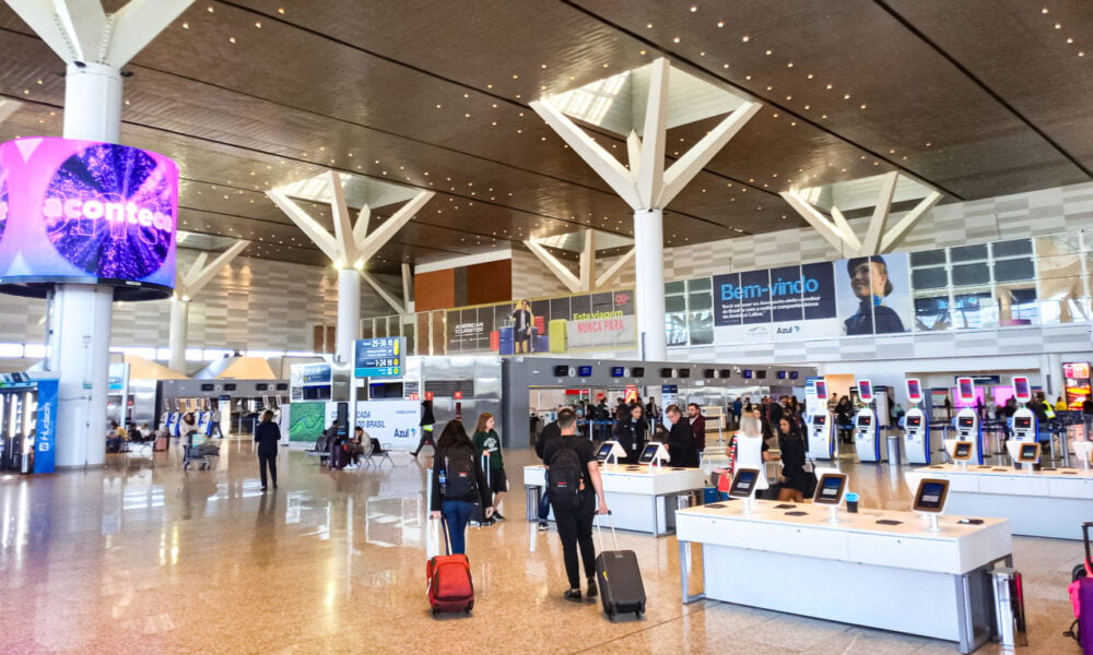 Aeroporto de Viracopos - Um Feriado de Páscoa com Espera de 248 mil Viajantes e Distribuição de Chocolates