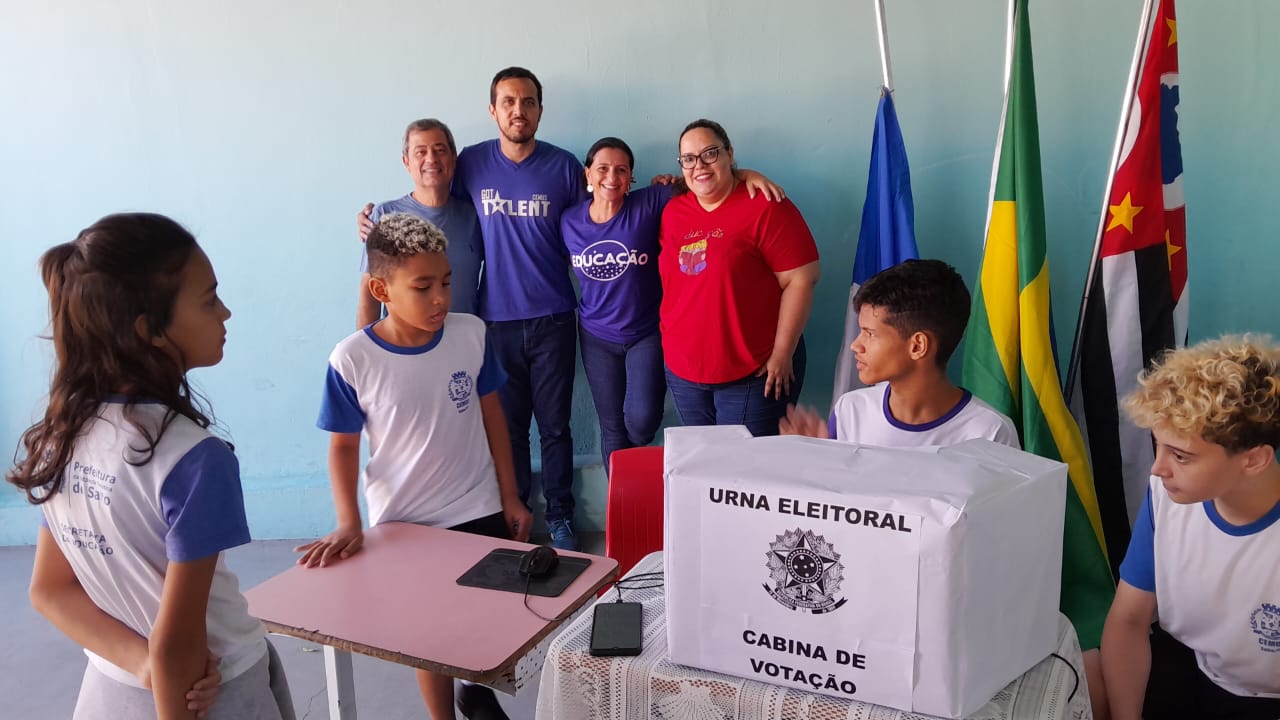 Eleição de Grêmio Estudantil no CEMUS V - Um Exemplo de Cidadania