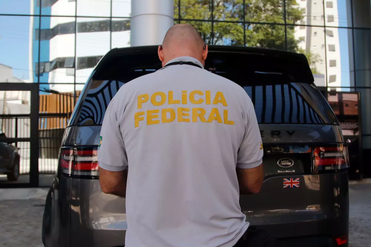 Operação da Polícia Federal - Entenda o Caso de Investigação Empresarial e Confisco de 33 Carros de Luxo
