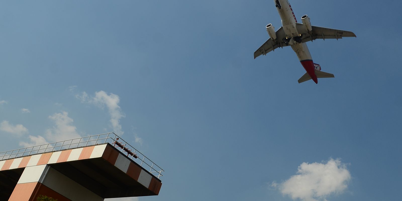 Aeroporto de Congonhas retoma operações após interrupção de energia; voos foram realocados