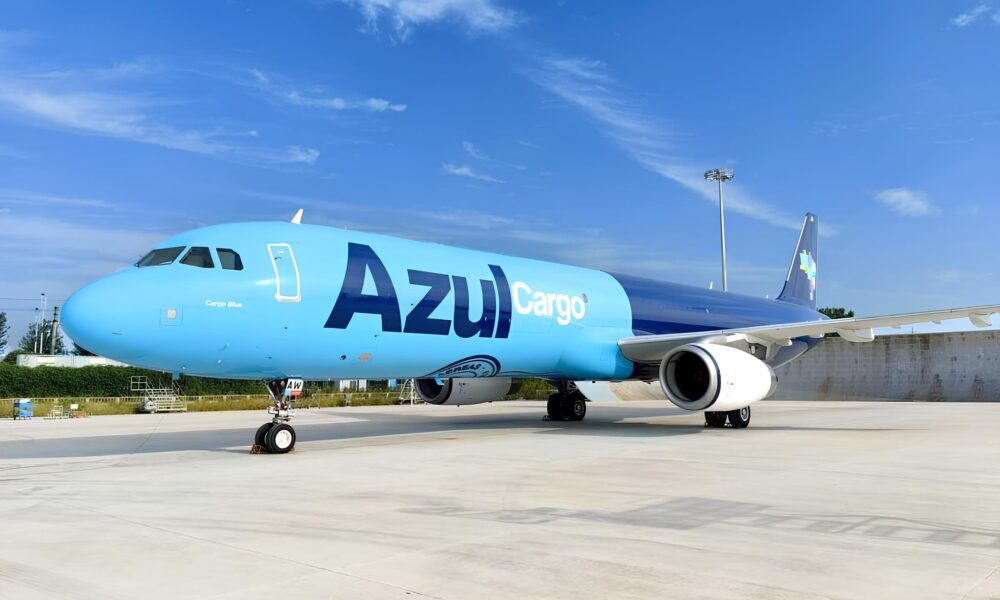 Azul Inicia Voos Comerciais do Revolucion rio Airbus A321P2F Confira o Impacto e Assista s Decolagens Ao Vivo