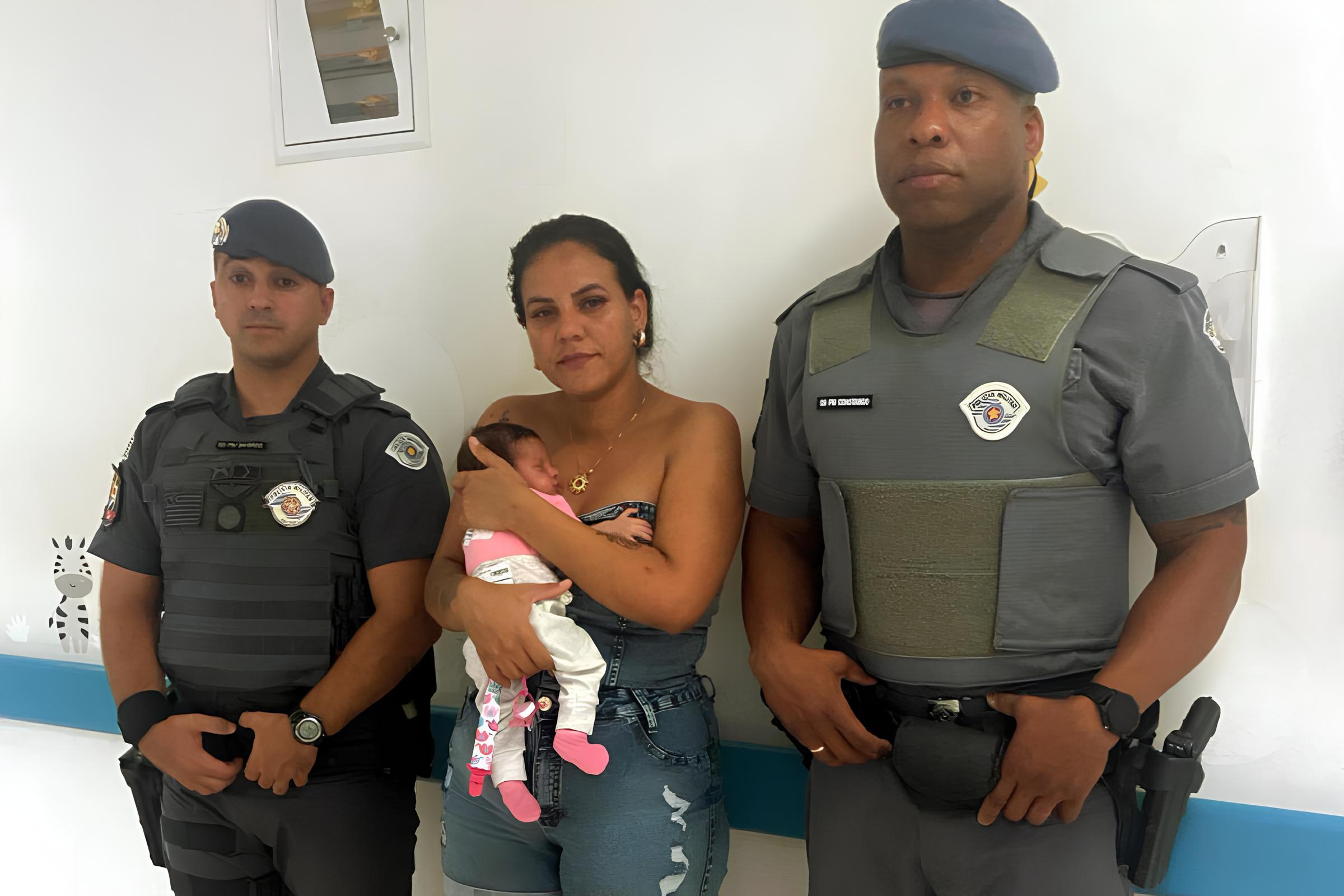 Heróis do Cotidiano: Como Policiais Salvaram um Bebê Engasgado em Campinas no Dia 18 de Fevereiro de 2025 15 Her is do Cotidiano Como Policiais Salvaram um Beb Engasgado em Campinas no Dia 18 de Fevereiro de 2025
