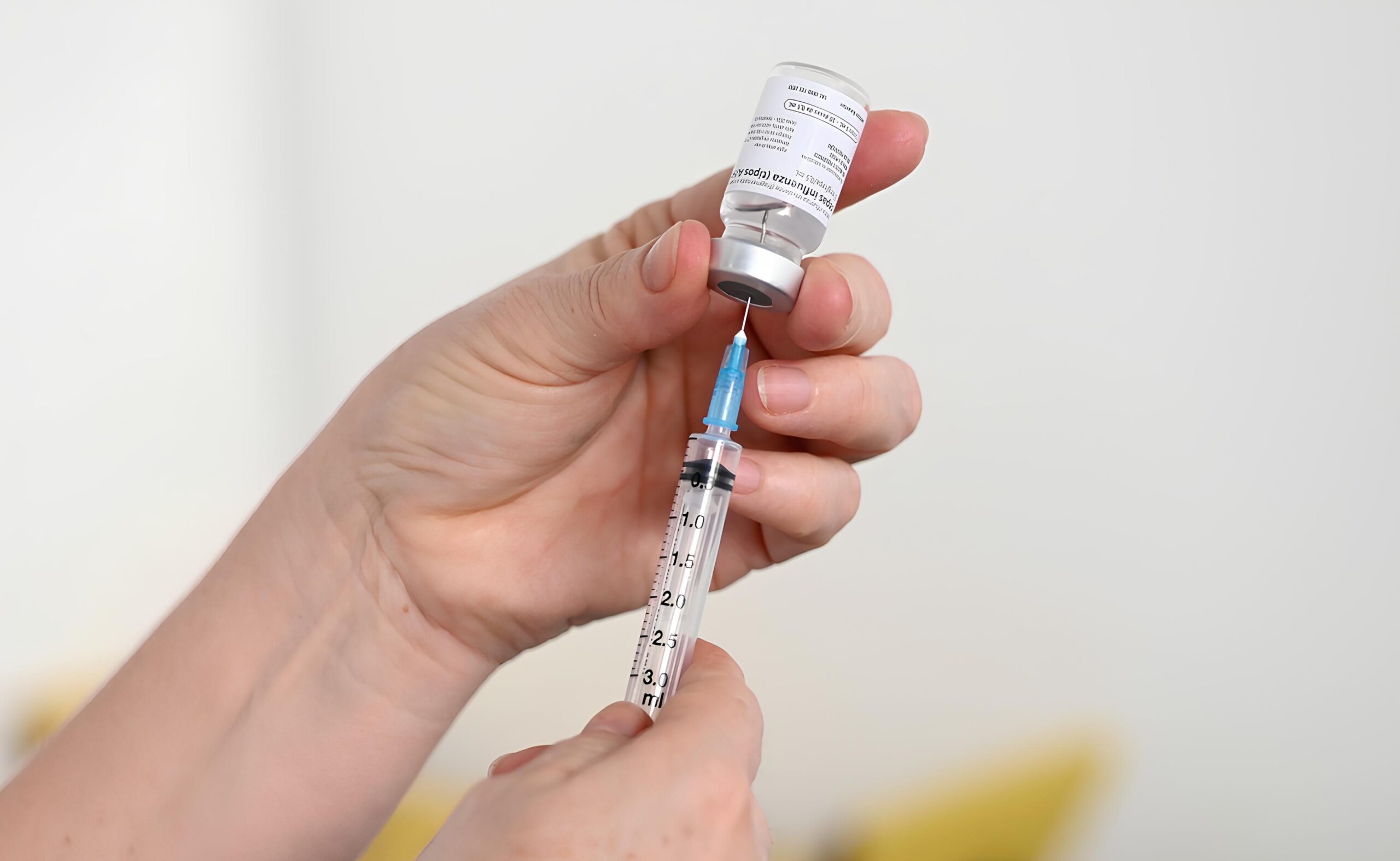A Corrida Contra o Relógio: Como a Região Está se Preparando para Combater a Gripe em 2025 15 A Corrida Contra o Rel gio Como a Regi o Est se Preparando para Combater a Gripe em 2025 scaled