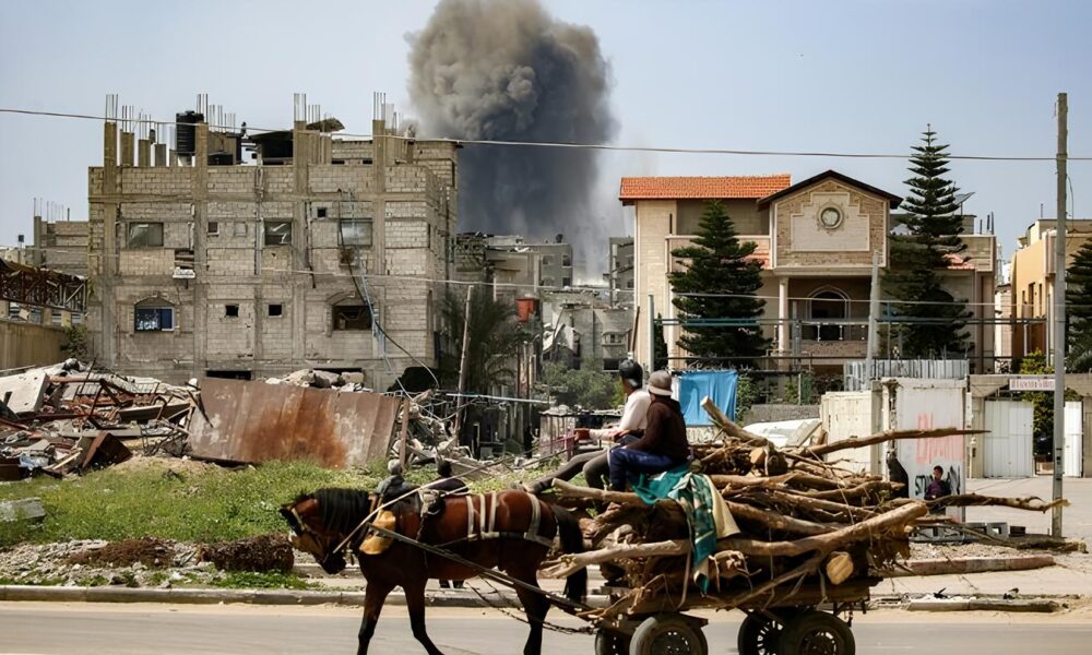A Tens o em Gaza Israel Amea a Avan ar Sobre Territ rios Enquanto Hamas Mant m Ref ns Sob Fogo Cruzado