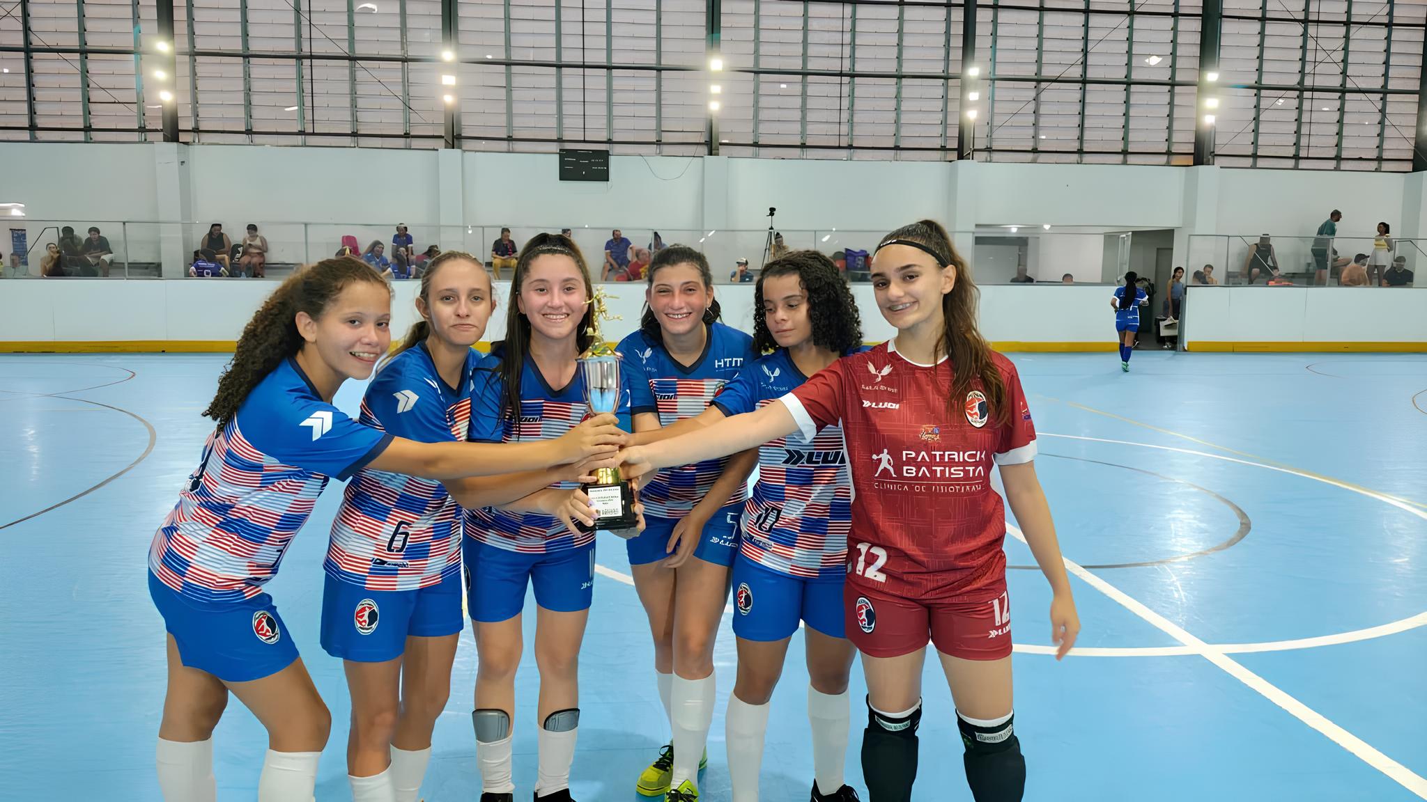 Futsal Feminino de Amparo: A Conquista do Quadrangular em Homenagem ao Dia Internacional da Mulher 15 Futsal Feminino de Amparo A Conquista do Quadrangular em Homenagem ao Dia Internacional da Mulher