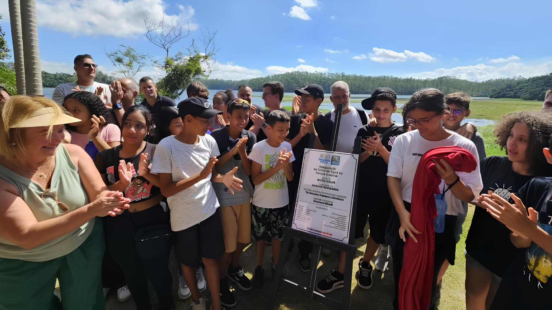 ÚLTIMAS NOTÍCIAS: Ribeirão Pires Inaugura Trilha do Tapiá no Parque Oriental – Um Convite ao Contato com a Natureza 15 LTIMAS NOT CIAS Ribeir o Pires Inaugura Trilha do Tapi no Parque Oriental Um Convite ao Contato com a Natureza