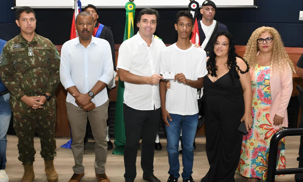 Primeira Cerim nia de Juramento Bandeira de 2025 O Momento que Define uma Nova Gera o