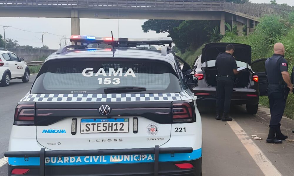 Quando a Fita Isolante Engana O Caso do Motorista Flagrado com Placa Camale o em Americana