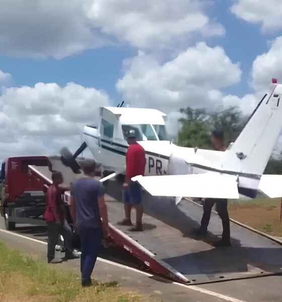 Quando os Céus se Encontram com a Terra: O Dia em que um Avião Tocou o Solo da BR-135 na Bahia 19 Quando os C us se Encontram com a Terra O Dia em que um Avi o Tocou o Solo da BR 135 na Bahia