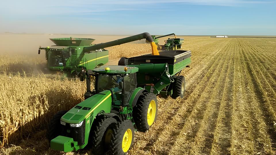 Como Transformar Sua Carreira em Um Caso de Sucesso na John Deere A Vaga de Especialista Digital PL em Destaque