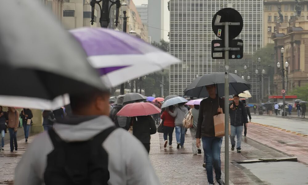Como os Meteorologistas Decifram o Futuro O Intrigante Mundo da Previs o do Tempo
