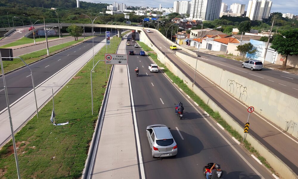 Motociclistas na Corda Bamba Campinas Pode Adotar Faixa Azul para Reduzir Mortes no Tr nsito