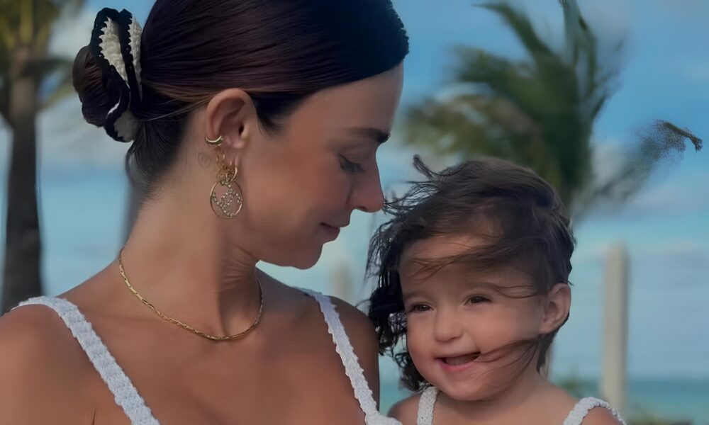 Thaila Ayala Chamada de Chata pela Filha e o Que Isso Nos Ensina Sobre Maternidade Real