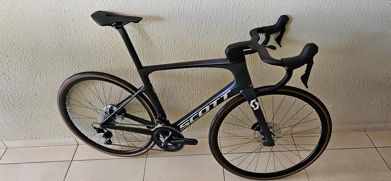 A Scott Foil 30 à Venda em Indaiatuba: O Que Esta Bicicleta Revela Sobre o Mundo do Ciclismo de Estrada 15 A Scott Foil 30 Venda em Indaiatuba O Que Esta Bicicleta Revela Sobre o Mundo do Ciclismo de Estrada