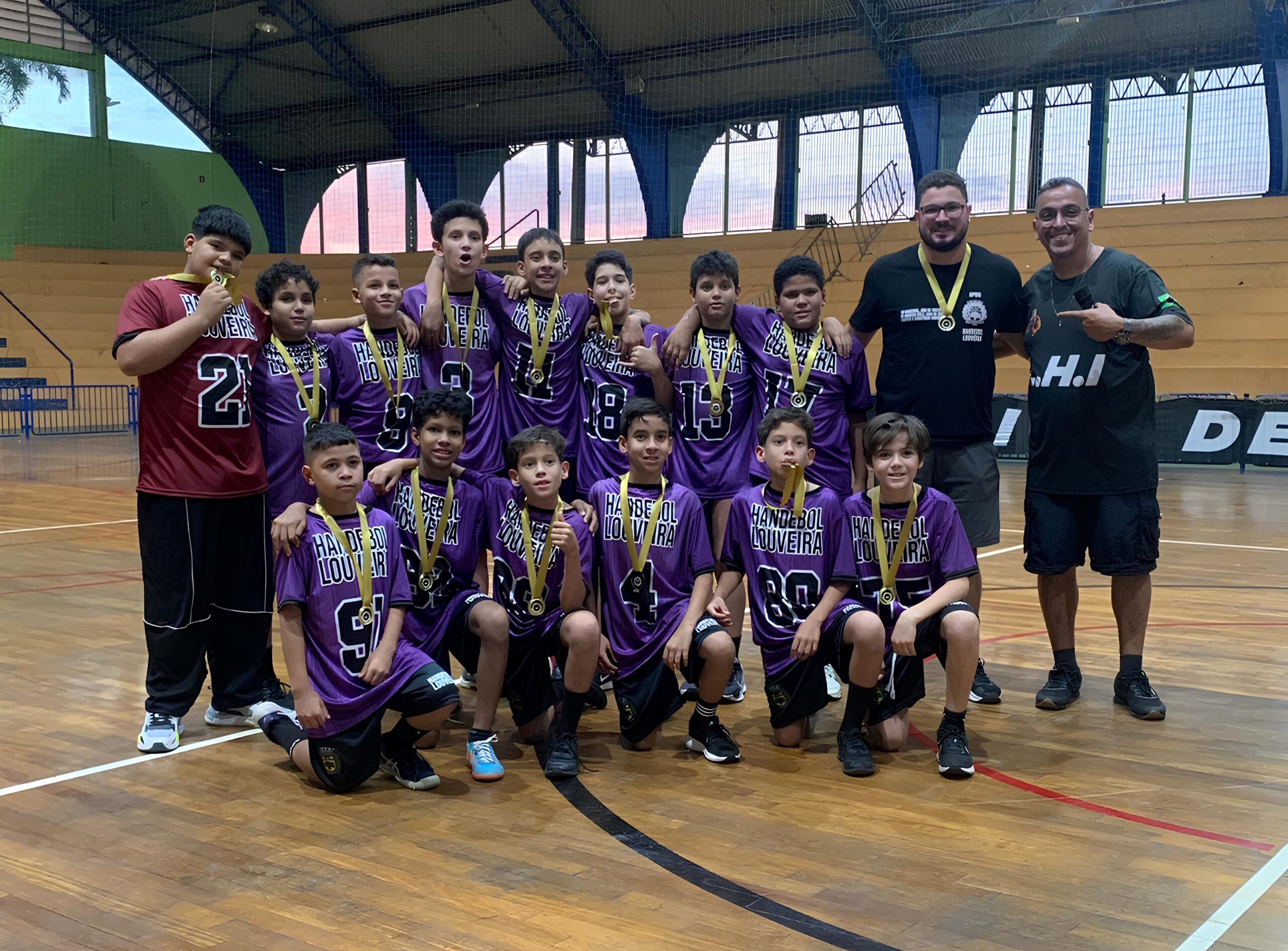 Como Louveira Conquistou o Futuro do Handebol: A História de uma Equipe Mirim Invicta que Inspira Gerações 15 Como Louveira Conquistou o Futuro do Handebol A Hist ria de uma Equipe Mirim Invicta que Inspira Gera es scaled