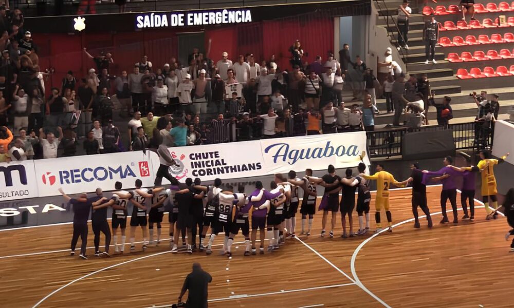 Corinthians Brilha no Futsal A Conquista pica da Ta a S o Paulo em um Jogo Inesquec vel