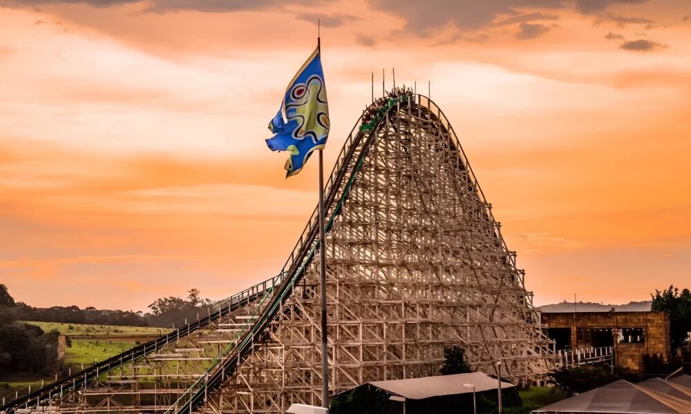 Descubra Quem Pode Entrar de Gra a no Hopi Hari em Junho Uma Oportunidade nica para Profissionais da Comunica o