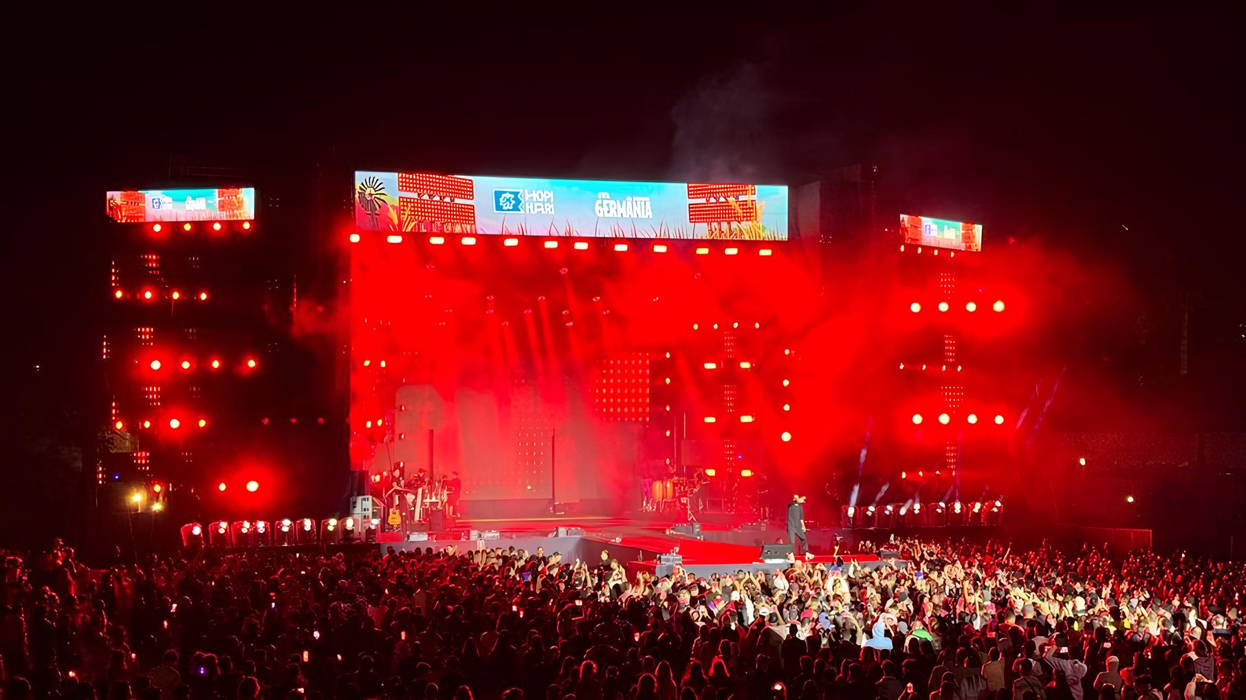 Israel e Rodolffo Transformam Hopi Hari em Um Palco Inesquecível: O Show Que Parou o Brasil 15 Israel e Rodolffo Transformam Hopi Hari em Um Palco Inesquec vel O Show Que Parou o Brasil