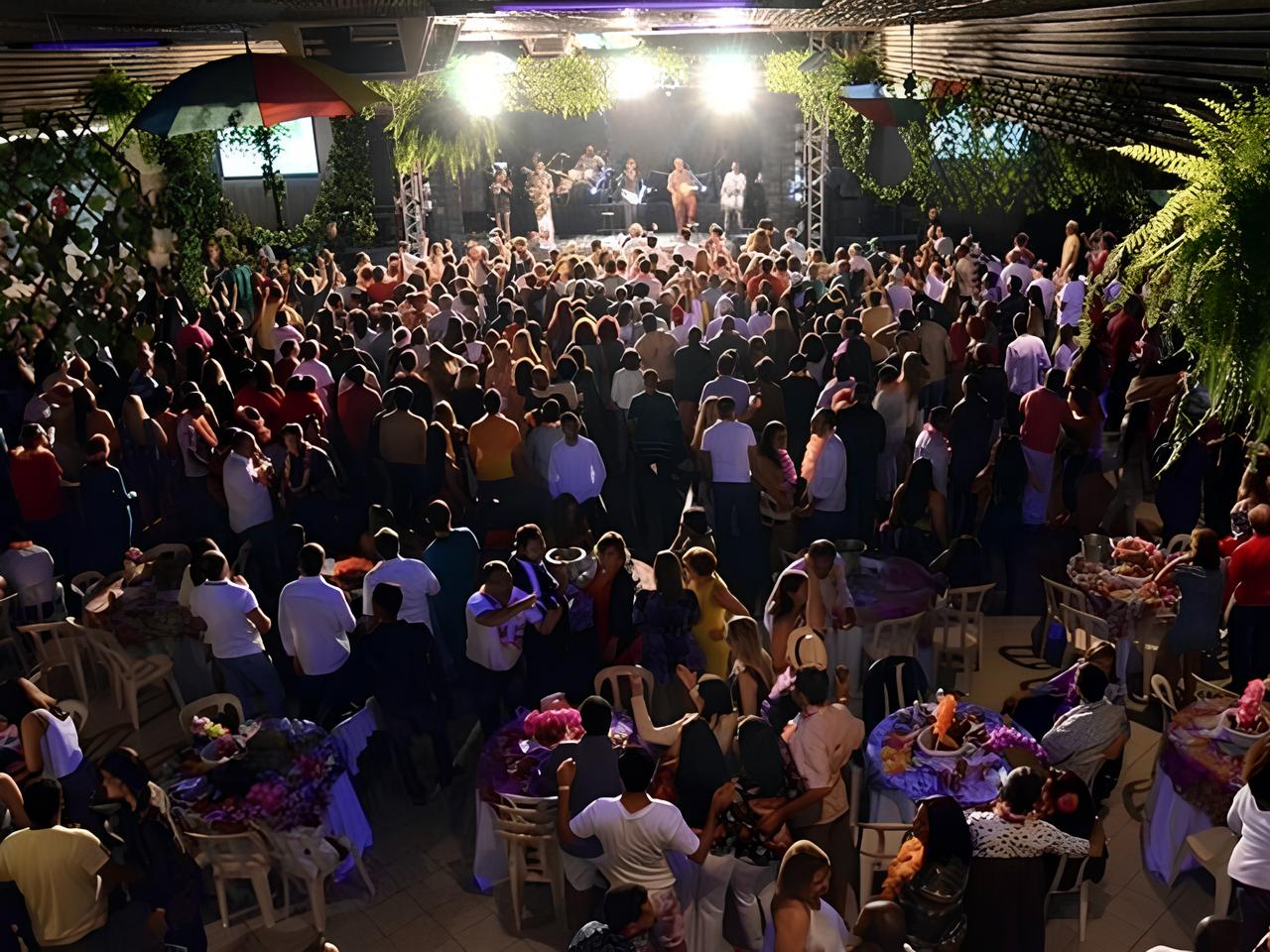 O Baile do Hawaii que Voc Sonhou Uma Noite Tropical Inesquec vel no Indaiatuba Clube
