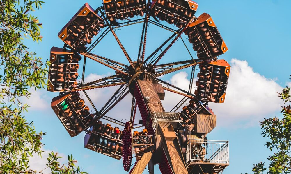 O Dia em que o Sertanejo Conquistou o Pa s Mais Divertido do Mundo Tudo Sobre o Show de Israel Rodolffo no Hopi Hari
