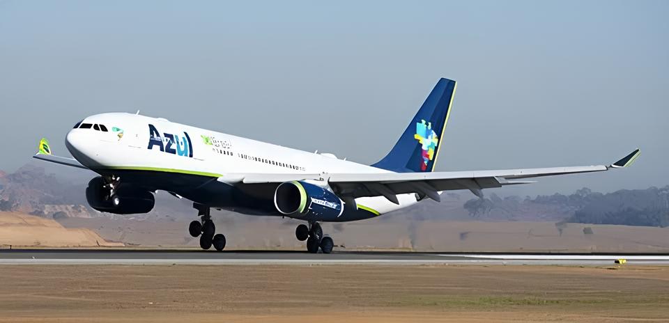 Quando o Céu Encontra o Chão: O Dia em que um Avião da Azul Empinou no Aeroporto de Viracopos 15 Quando o C u Encontra o Ch o O Dia em que um Avi o da Azul Empinou no Aeroporto de Viracopos