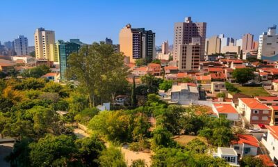 Como Sorocaba uma Cidade Perdida no Labirinto Digital se Tornou o Espelho de Nossa Era Hiperconectada