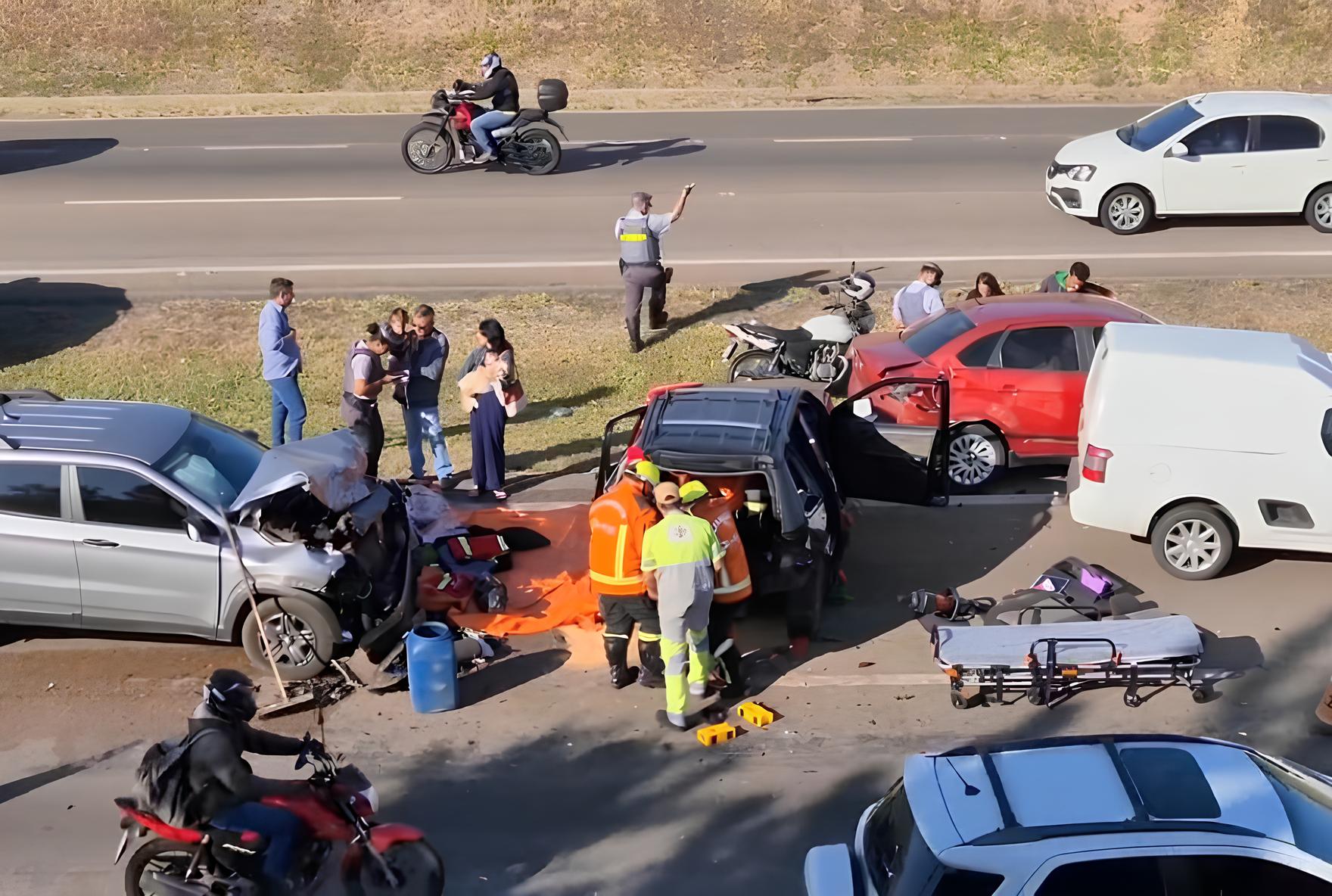 O Dia em que o Tempo Parou na Rodovia de Salto: Engavetamento, Feridos e o Caos no Trânsito 15 O Dia em que o Tempo Parou na Rodovia de Salto Engavetamento Feridos e o Caos no Tr nsito