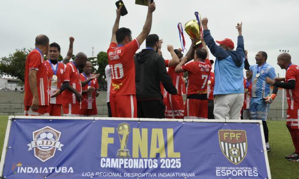 O Grito do Campe o Como o Amigos do Artur Conquistou a Gl ria na Master Super 45