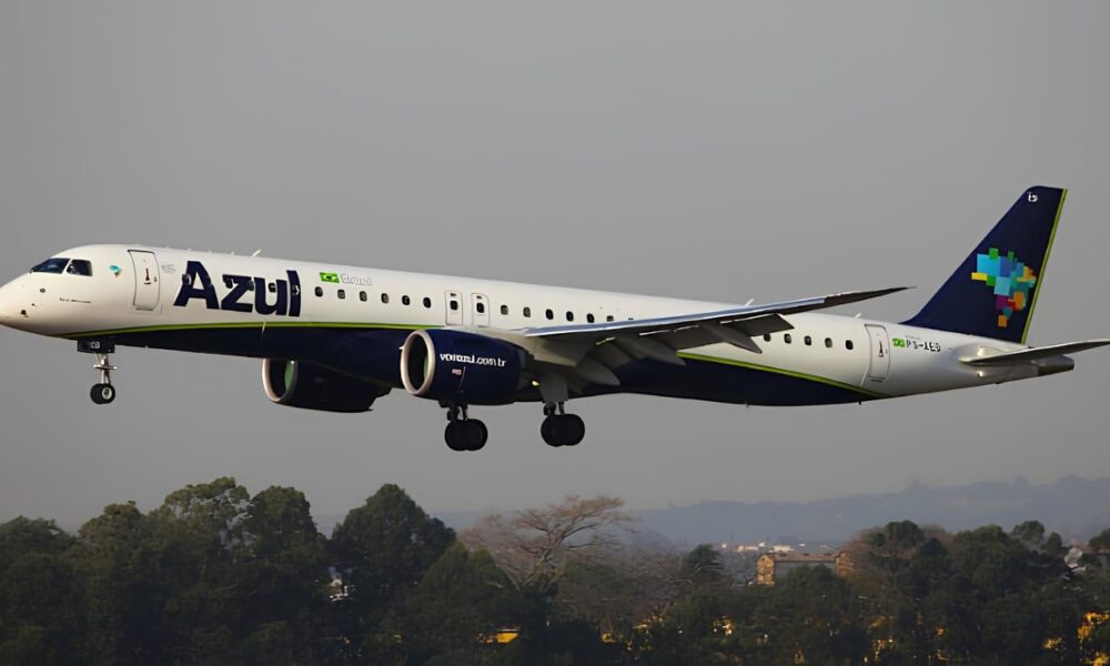 Azul Linhas A reas Reinventa o Entretenimento a Bordo Como 31 Aeronaves E2 Est o Mudando o Jogo do Turismo Nacional