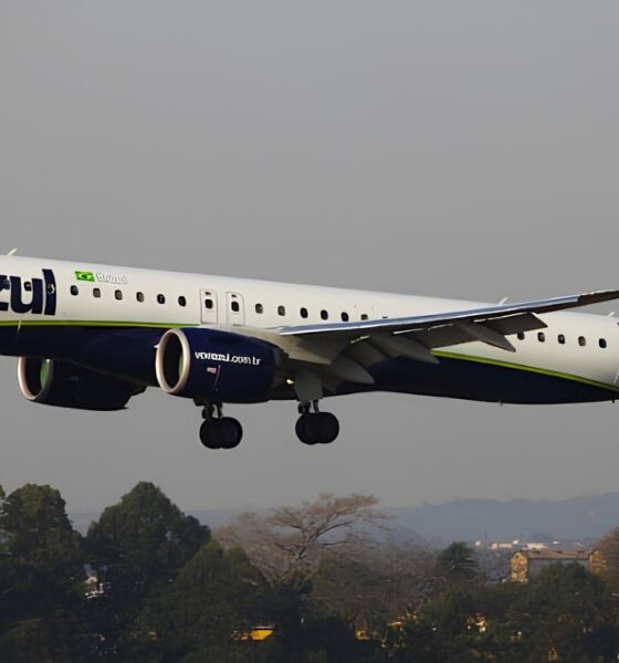 Azul Linhas A reas Reinventa o Entretenimento a Bordo Como 31 Aeronaves E2 Est o Mudando o Jogo do Turismo Nacional