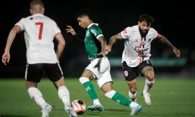 No Cora o do Brinco de Ouro o Fantasma Dan a e Deixa o Bugre s Escuras Uma Noite para Ser Esquecida na Copa Paulista