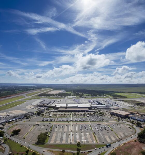 O Aeroporto de Brasília: Um Oásis no Céu ou Uma Exceção Solitária? 16 O Aeroporto de Bras lia Um O sis no C u ou Uma Exce o Solit ria