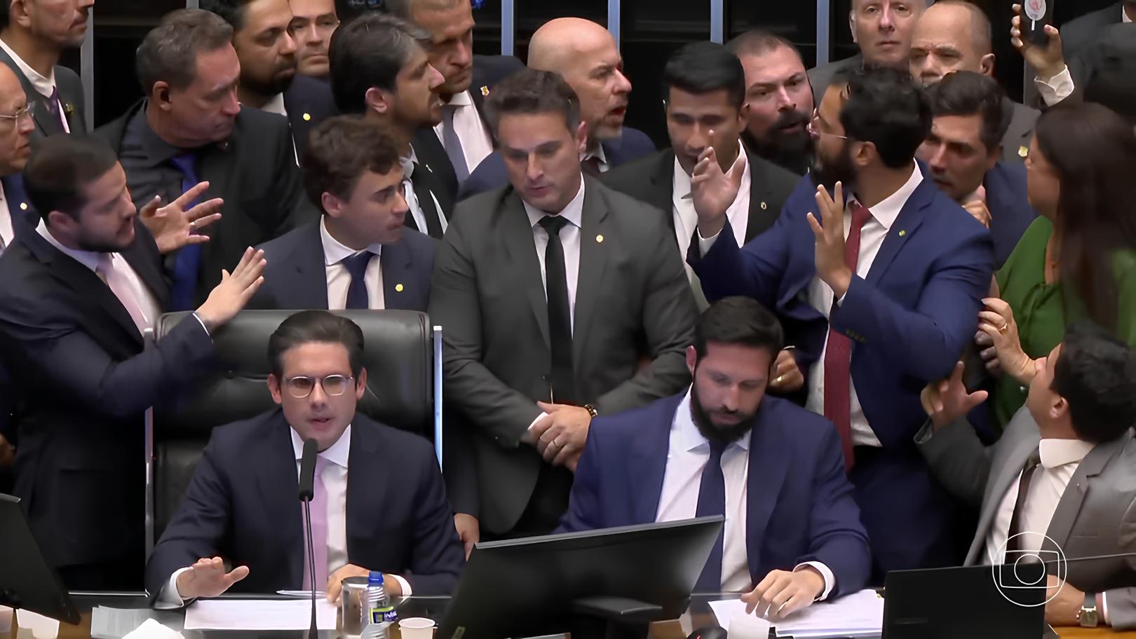 A Confus o por Tr s da Festa do Pe o de Indaiatuba 2025 Um Caso de Identidade Musical e Informa o Errada