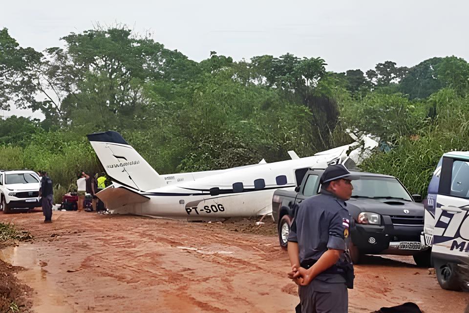 “Aeroporto de Araçatuba Simula Acidente Aéreo com Múltiplas Vítimas: Um Treinamento que Pode Salvar Milhares de Vidas” 9 Aeroporto de Ara atuba Simula Acidente A reo com M ltiplas V timas Um Treinamento que Pode Salvar Milhares de Vidas