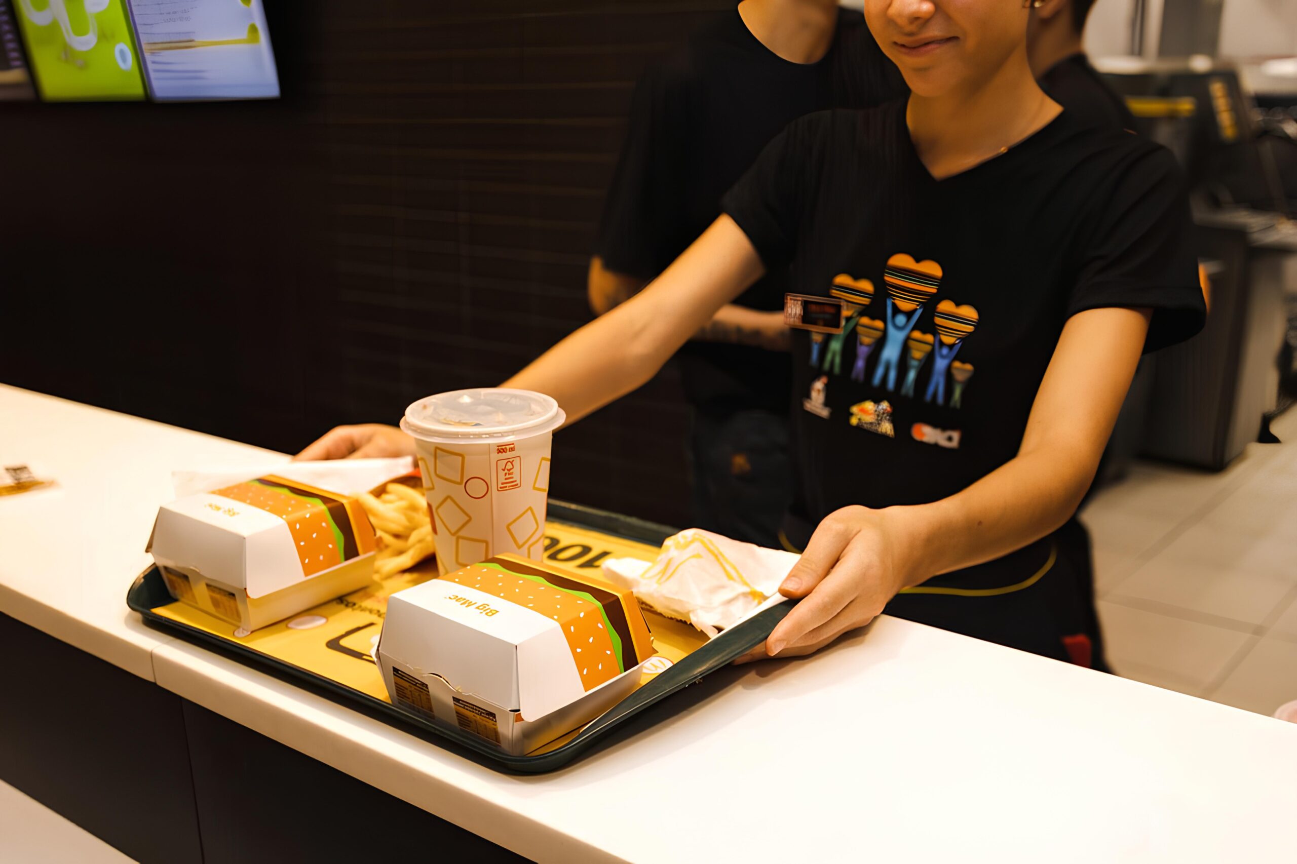 Big Mac Solidário: Como Um Lanche Pode Mudar a Vida de Crianças e Adolescentes com Câncer 8 Big Mac Solid rio Como Um Lanche Pode Mudar a Vida de Crian as e Adolescentes com C ncer scaled