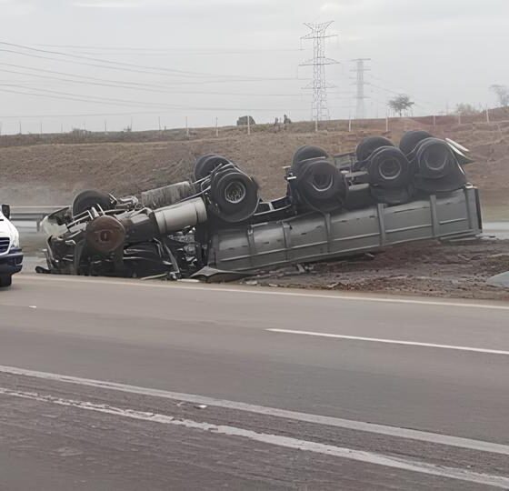 Tragédia Repetida: Por Que a SP-75 é um Campo Minado para Motoristas? 10 Trag dia Repetida Por Que a SP 75 um Campo Minado para Motoristas