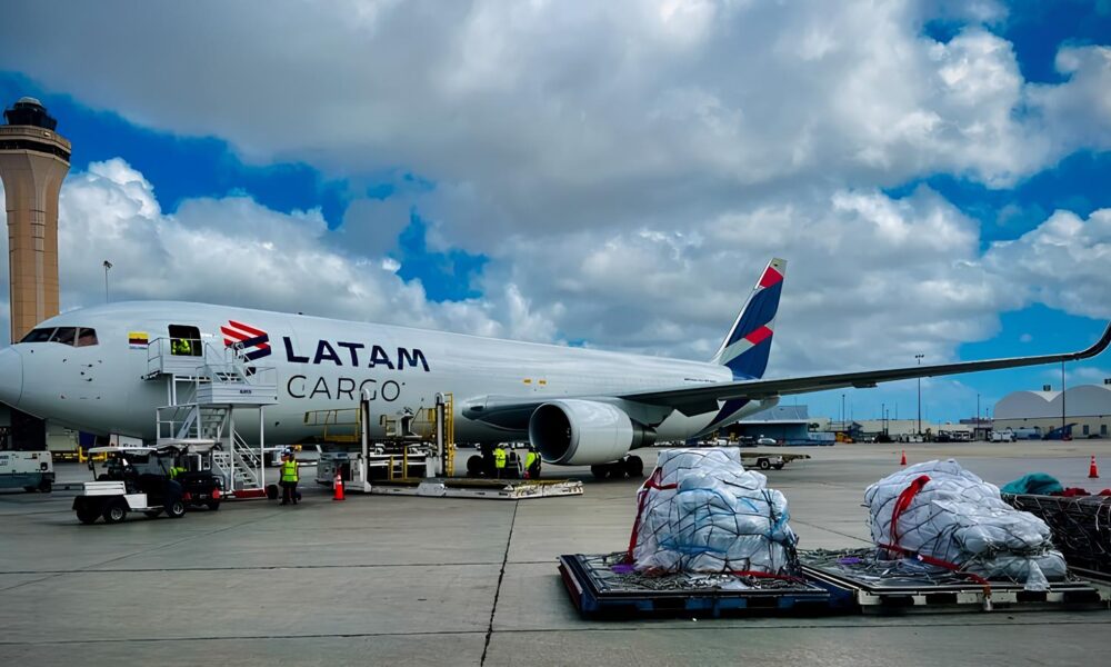 Como a LATAM Cargo Está Revolucionando o Transporte Aéreo Entre Europa e Brasil 16 Como a LATAM Cargo Est Revolucionando o Transporte A reo Entre Europa e Brasil