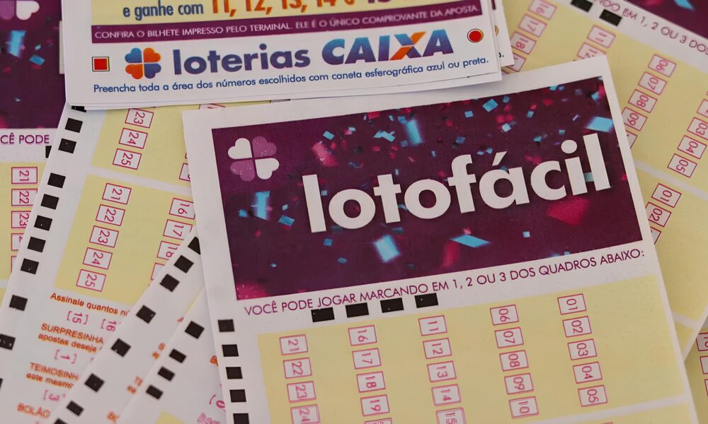 O Grande Sorteio da Lotofácil: Como Três Apostas Transformaram R$ 517 Mil em Realidade e o Que Isso Revela Sobre o Mercado de Jogos no Brasil 28 O Grande Sorteio da Lotof cil Como Tr s Apostas Transformaram R 517 Mil em Realidade e o Que Isso Revela Sobre o Mercado de Jogos no Brasil