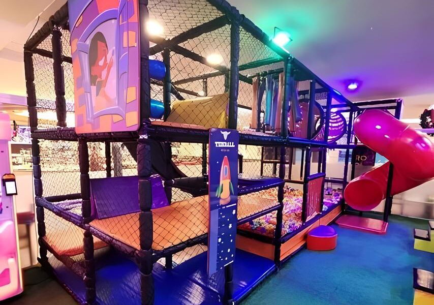 Pais Relaxam no Sofá, Filhos Brincam no Paraíso: A Churrascaria do ABC Paulista Que Transforma Jogos da Copa do Brasil em Experiências Inesquecíveis para Todas as Idades 22 Pais Relaxam no Sof Filhos Brincam no Para so A Churrascaria do ABC Paulista Que Transforma Jogos da Copa do Brasil em Experi ncias Inesquec veis para Todas as Idades