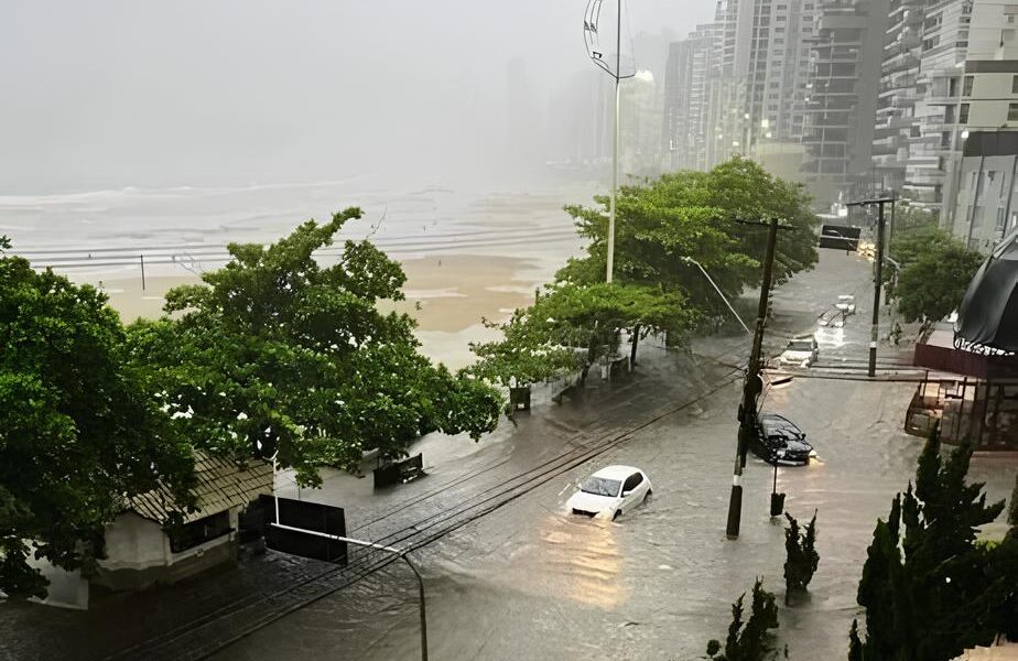 Vendavais e Chuva Forte em Campinas: O Dia em Que o Céu Desabou Sobre a Cidade 25 Vendavais e Chuva Forte em Campinas O Dia em Que o C u Desabou Sobre a Cidade