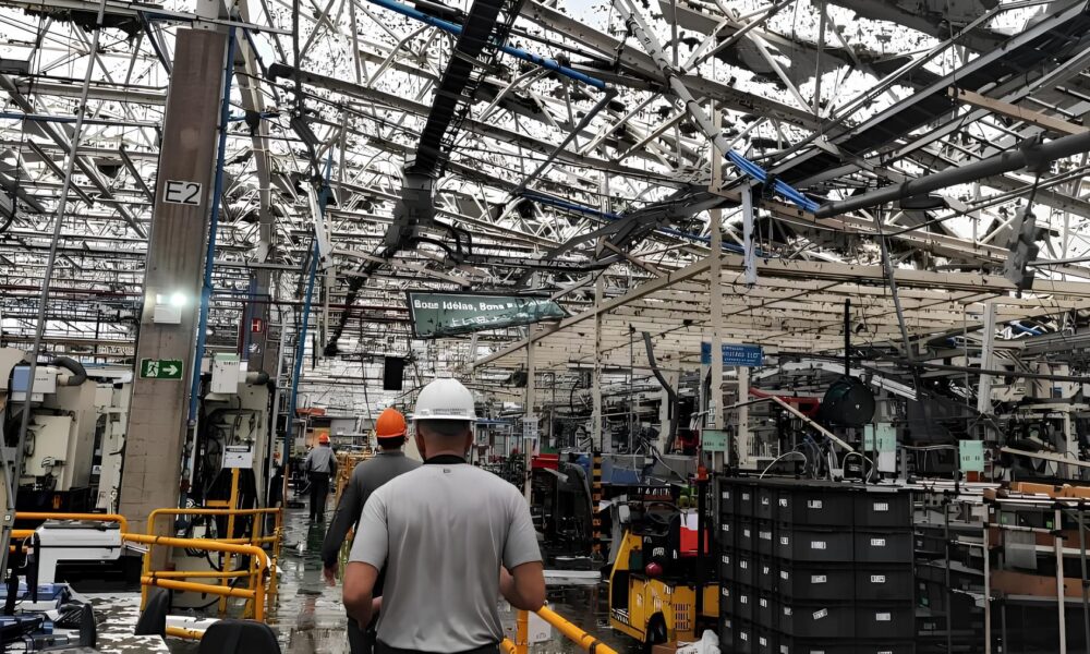 Chuva que Destruiu Sonhos Como um Temporal Parou o Cora o da Toyota no Brasil e P s em Risco o Futuro da Ind stria Automotiva